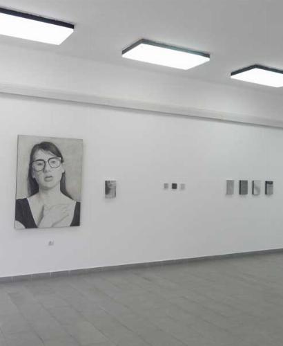IZLOŽBA SLIKA DEJANA KRSTIĆA – „BELEŠKE“