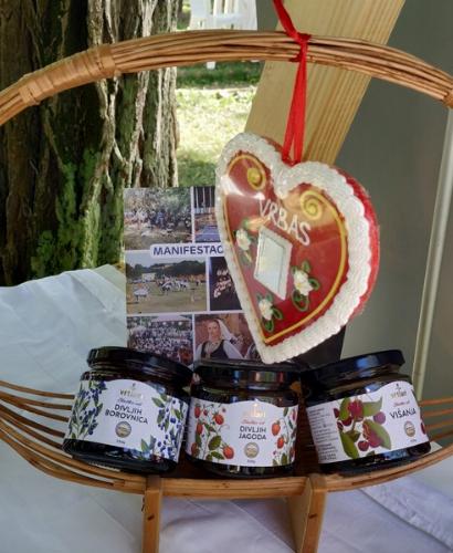 TO Vrbas se predstavila manifestacijom "Dani tradicije" na manifestaciji Rogalj - festival vojvođanskih festivala